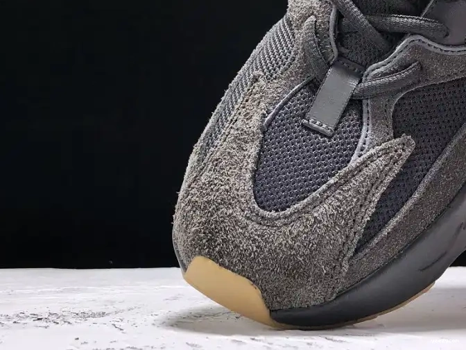 Yeezy Boost Black Adidas 700 FV5304 Utility 0705